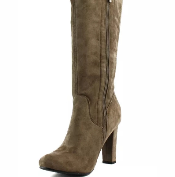 TOP Moda Shoes - NIB! Top Moda Taupe Heeled Boots